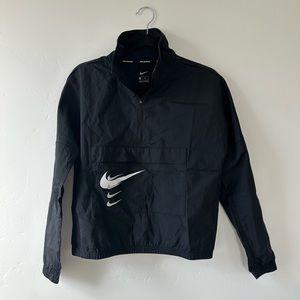 Cropped Nike Run Windbreaker